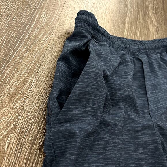 EUC Lululemon Pace Breaker Shorts Linerless 7" Small Heather Iron Blue True Navy - Picture 4 of 15